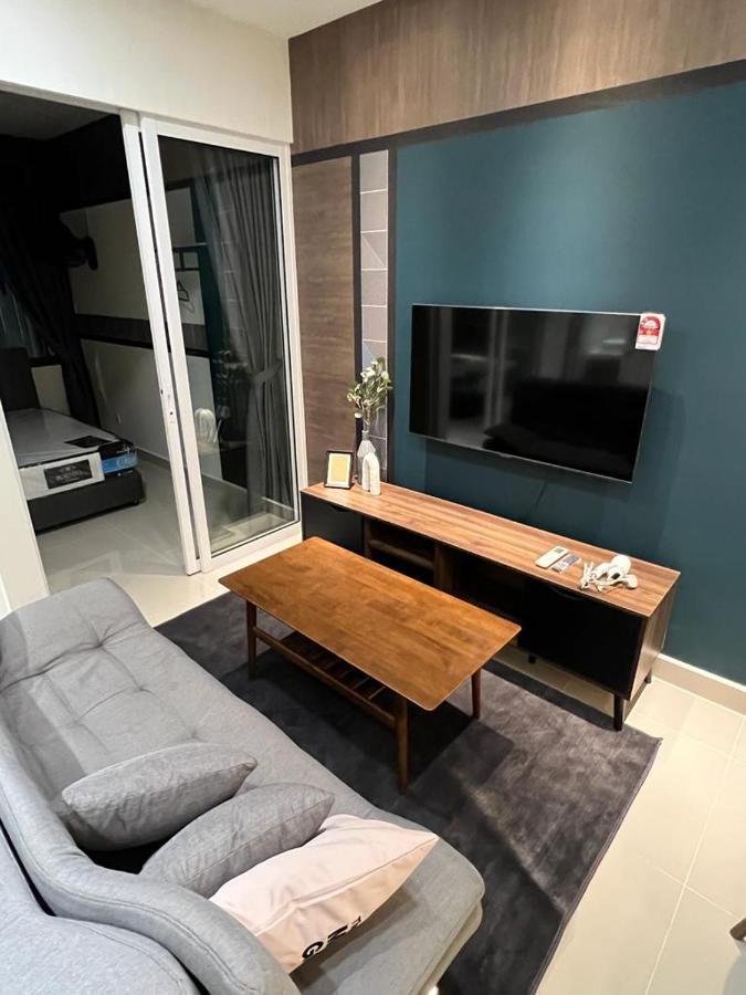 Kota Kinabalu City Centre @ The Shore By Casa Yolo Exterior photo