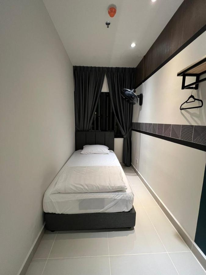 Kota Kinabalu City Centre @ The Shore By Casa Yolo Exterior photo
