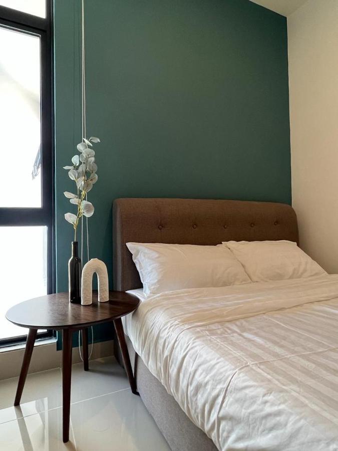 Kota Kinabalu City Centre @ The Shore By Casa Yolo Exterior photo