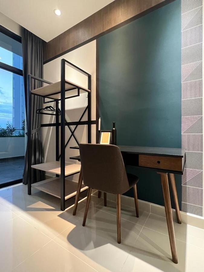 Kota Kinabalu City Centre @ The Shore By Casa Yolo Exterior photo