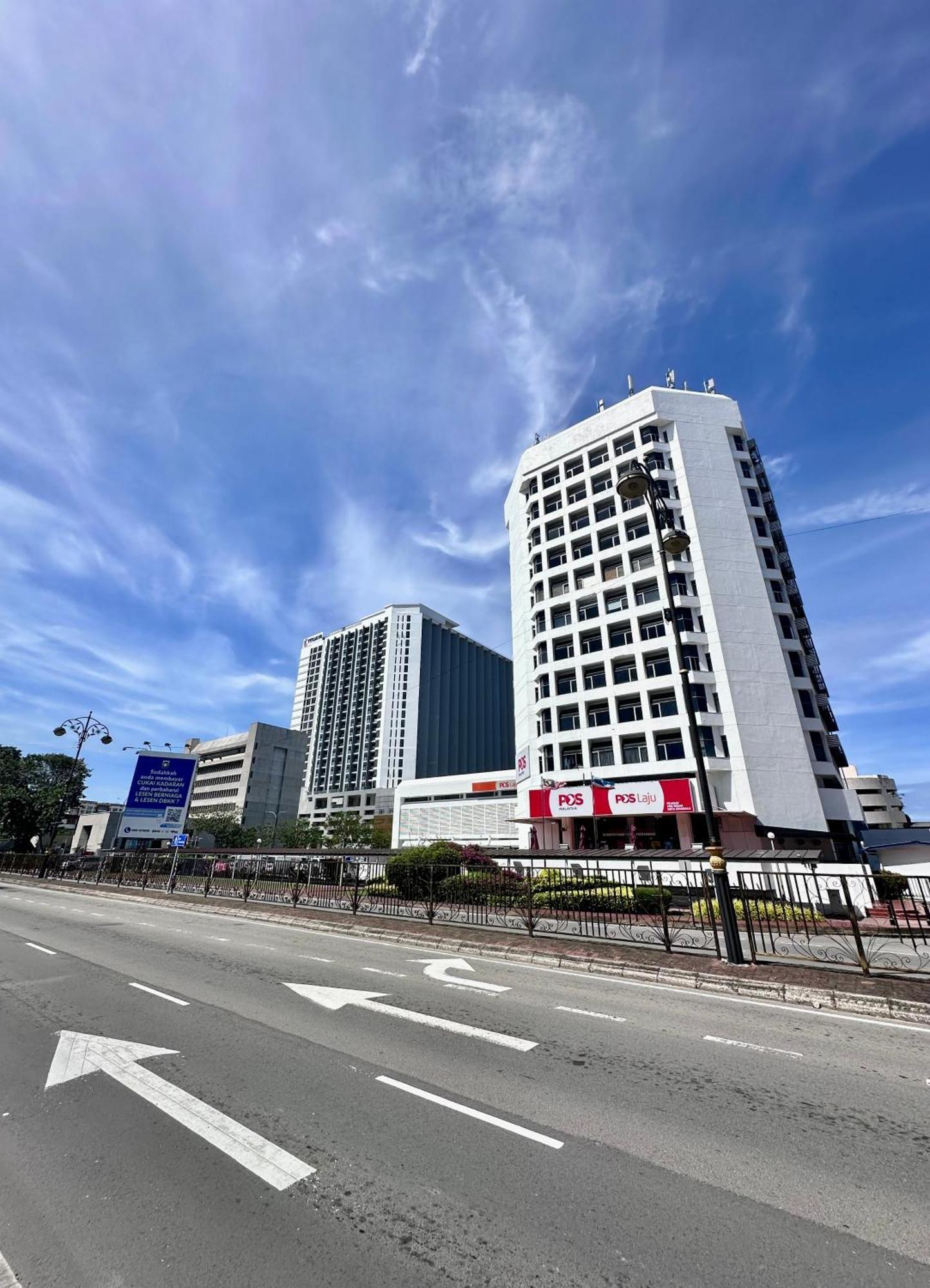 Kota Kinabalu City Centre @ The Shore By Casa Yolo Exterior photo