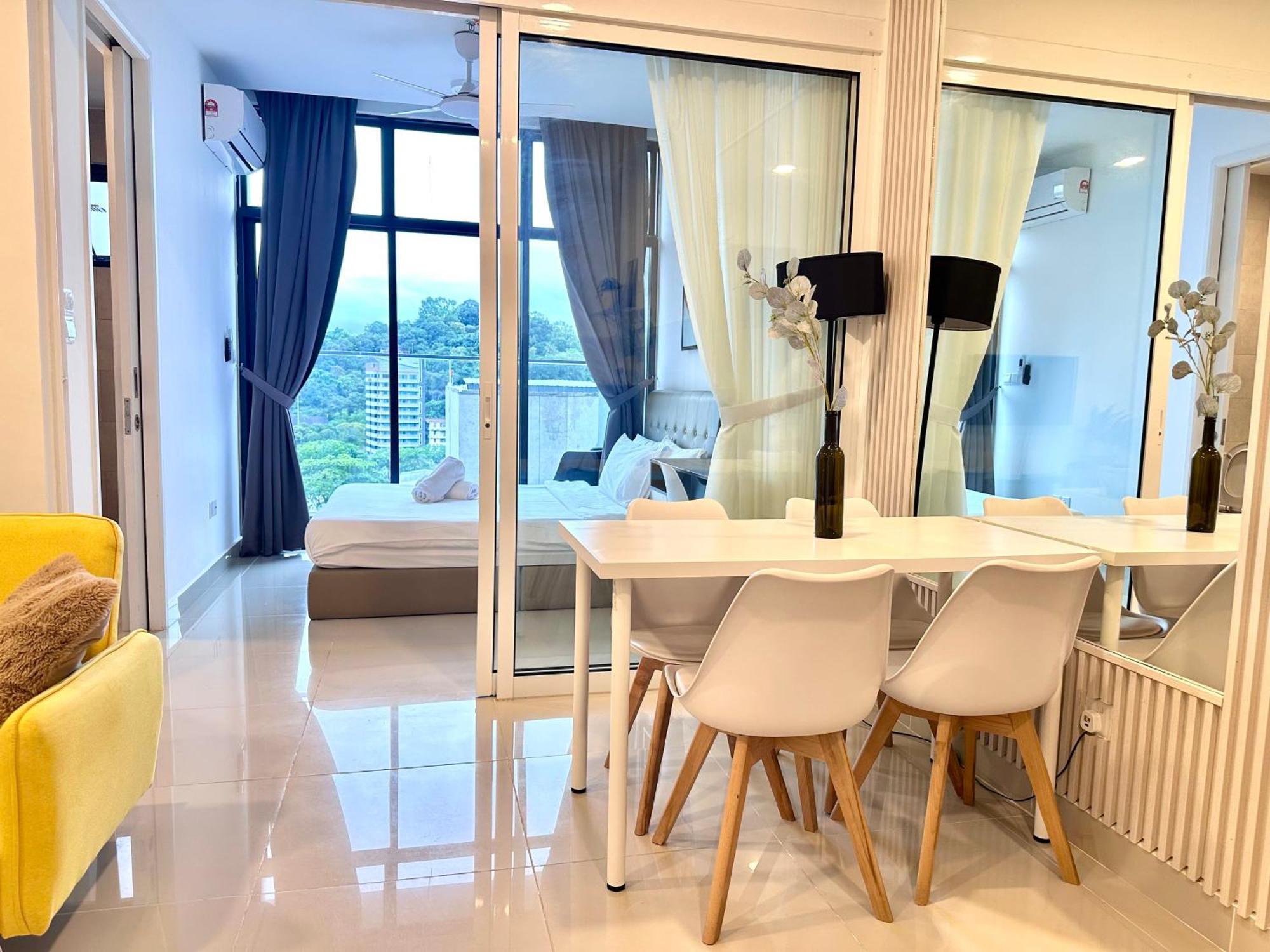 Kota Kinabalu City Centre @ The Shore By Casa Yolo Exterior photo