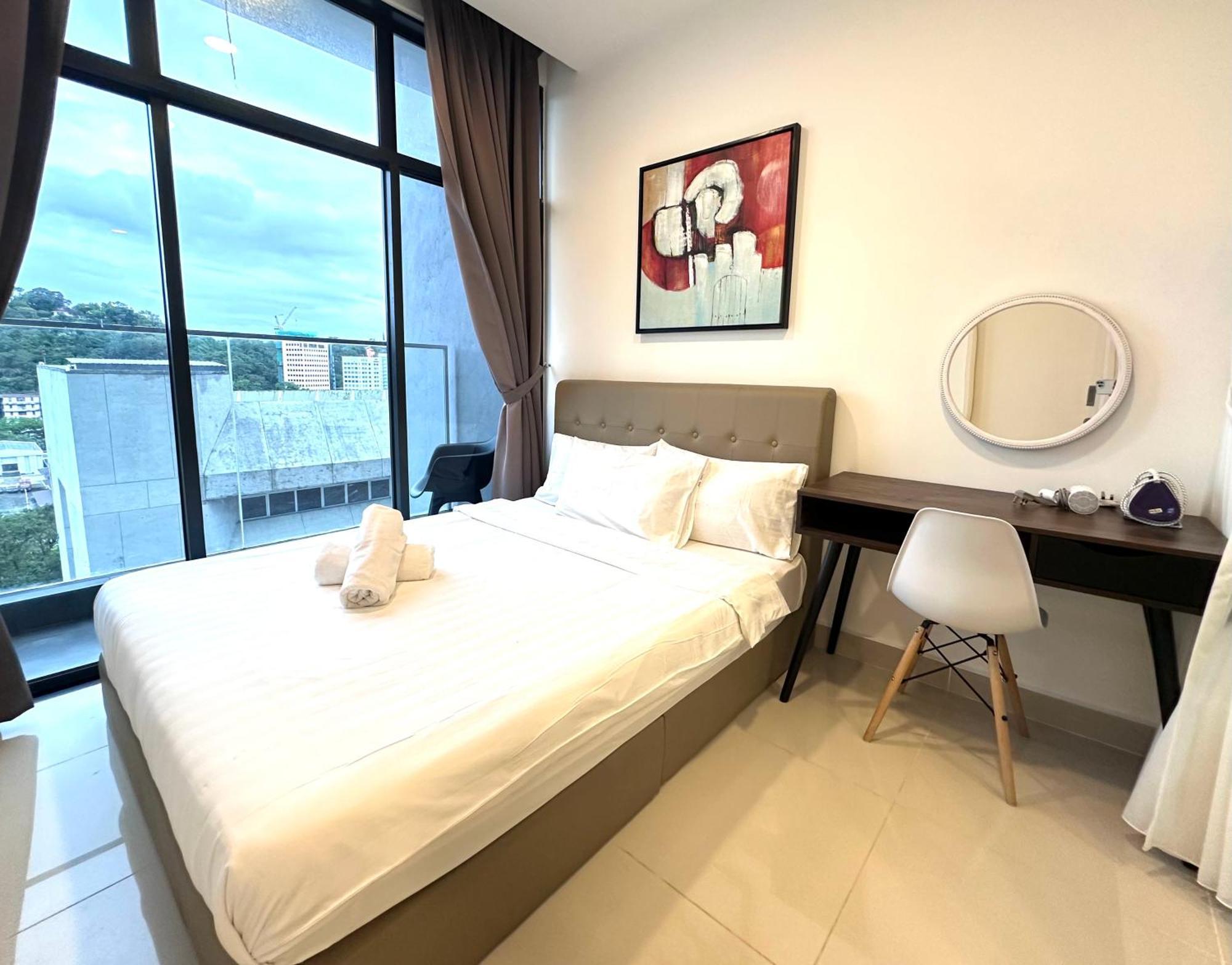 Kota Kinabalu City Centre @ The Shore By Casa Yolo Exterior photo