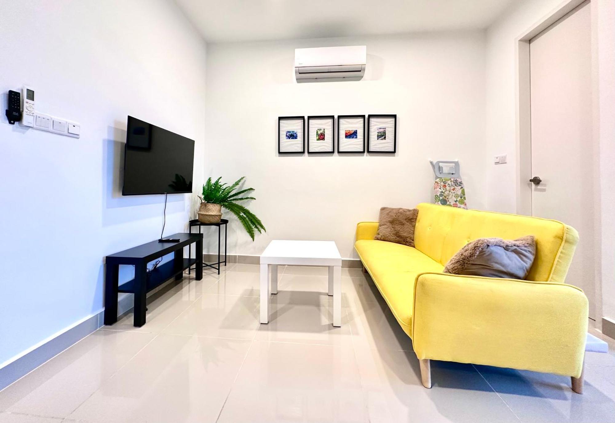 Kota Kinabalu City Centre @ The Shore By Casa Yolo Exterior photo