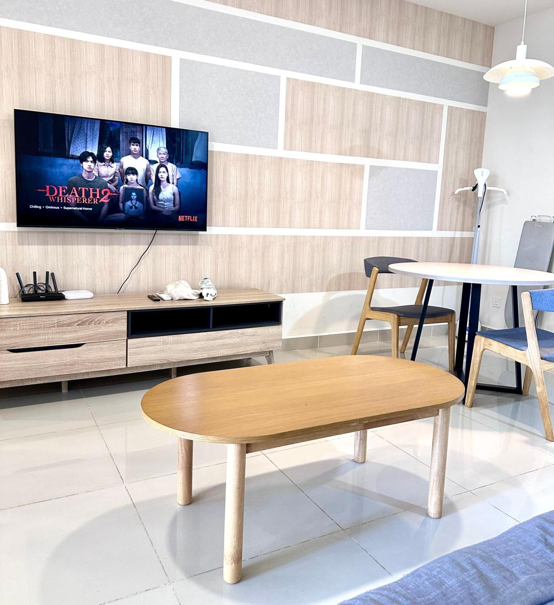 Kota Kinabalu City Centre @ The Shore By Casa Yolo Exterior photo
