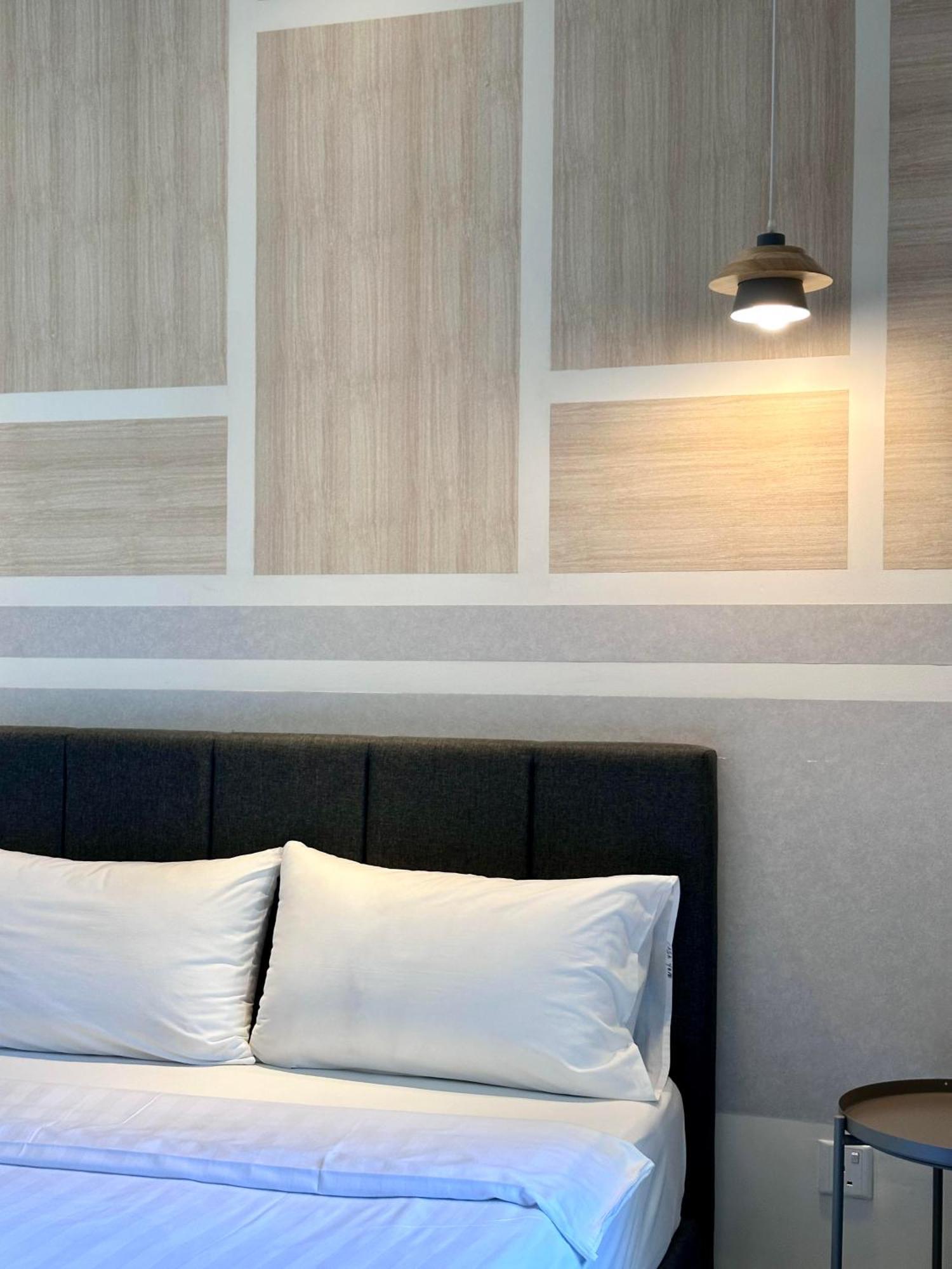 Kota Kinabalu City Centre @ The Shore By Casa Yolo Exterior photo